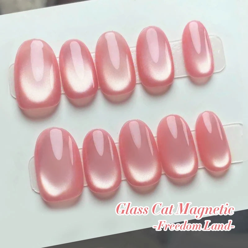 "Moonlight Cat Eye" Gel Manicure