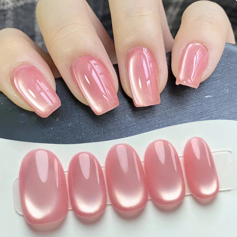 "Moonlight Cat Eye" Gel Manicure